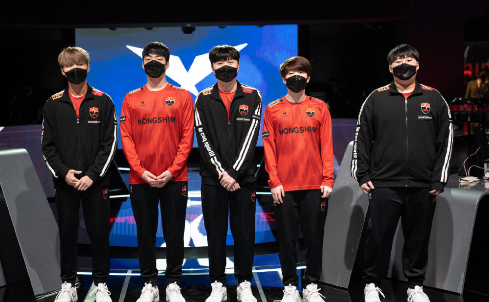 包含火力全开！S赛比赛数据创纪录的词条