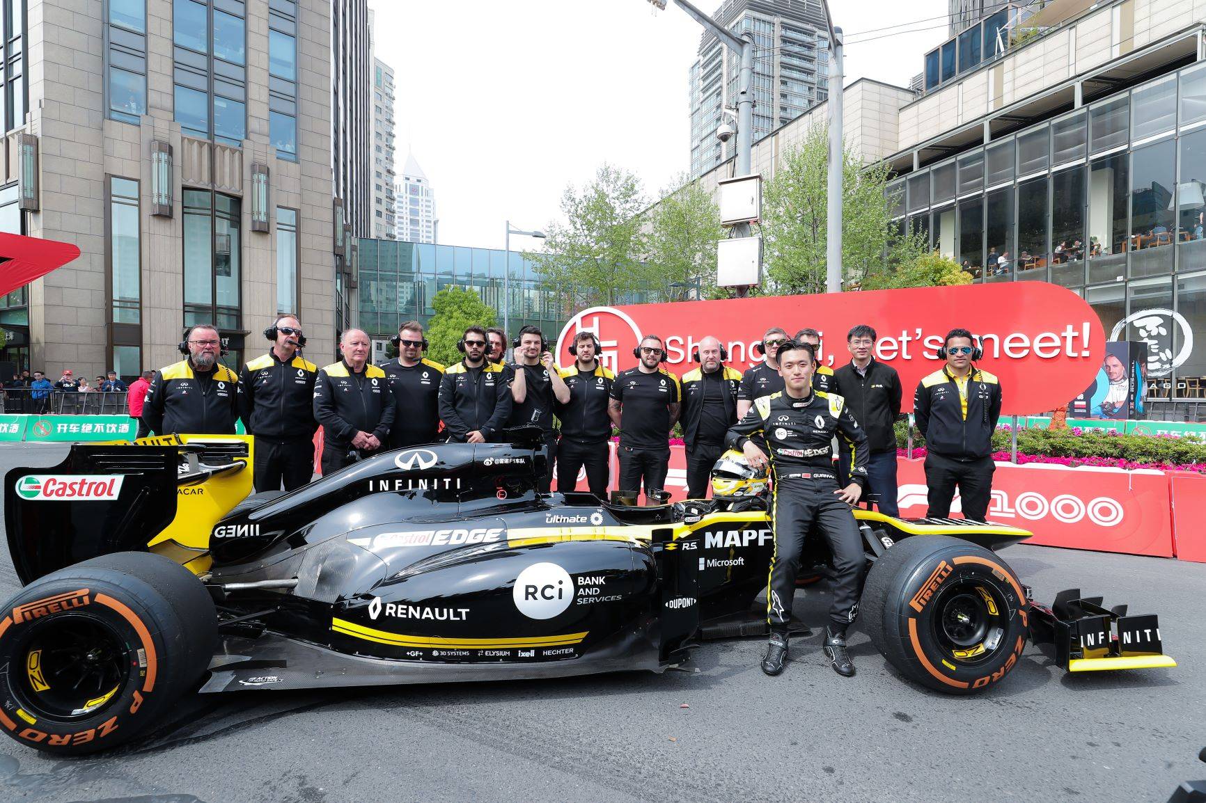 哈斯车队碾压雷诺车队，周冠宇扛起全队