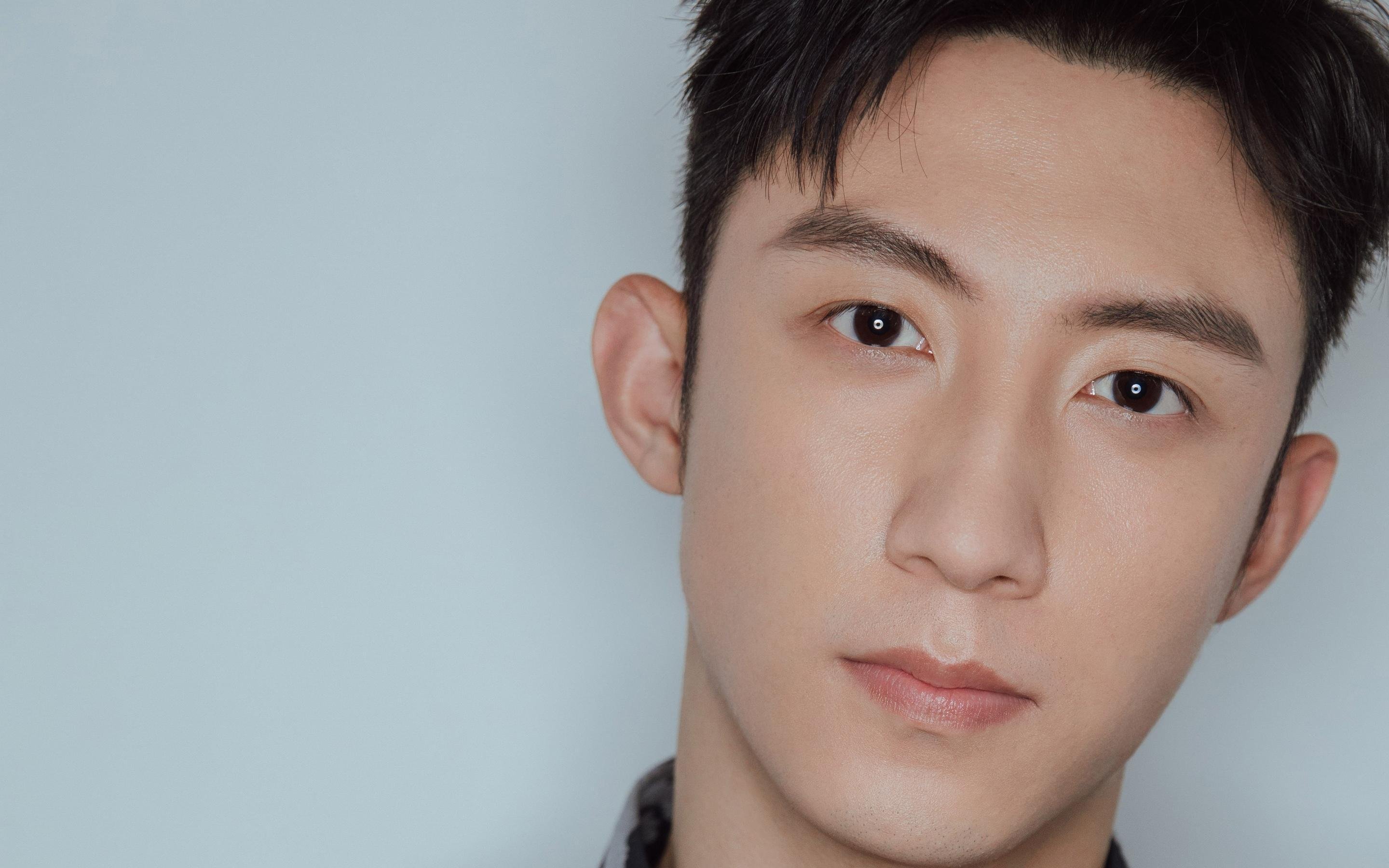 钢骨与诗的碰撞，克莱如何定义大场面先生